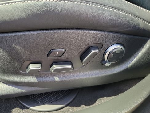 Used 2025 Genesis GV80 3.5T Advanced AWD/4WD image 17
