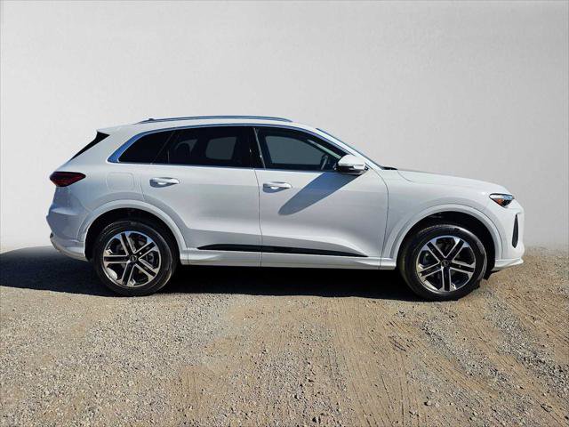 New 2026 Audi Q5 Premium Plus AWD/4WD image 2