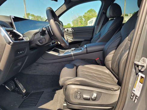 New 2026 BMW X5 xDrive40i w/ M Sport Package image 3