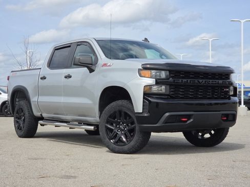 Used 2021 Chevrolet Silverado 1500 Custom Trail Boss w/ Safety Confidence Package AWD/4WD image 2