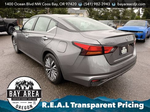 Used 2024 Nissan Altima 2.5 SV FWD image 4