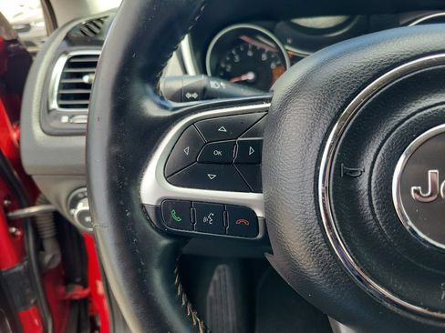 Used 2019 Jeep Compass Limited FWD image 24