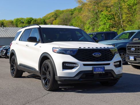 Certified 2022 Ford Explorer ST-Line w/ Class IV Trailer Tow Package AWD/4WD image 8
