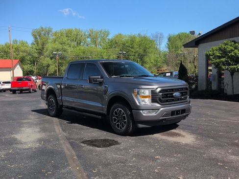 Used 2021 Ford F150 XLT w/ Equipment Group 301A Mid AWD/4WD image 3