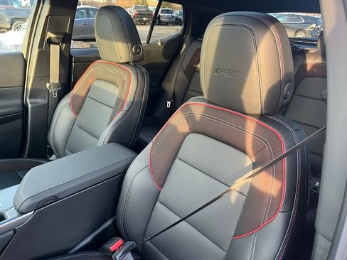 New 2025 Chevrolet Equinox EV RS image 11