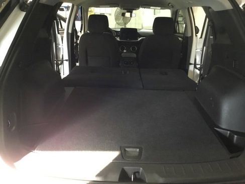 Used 2025 Chevrolet Blazer LT image 42