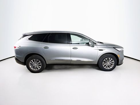 Used 2024 Buick Enclave Premium image 2
