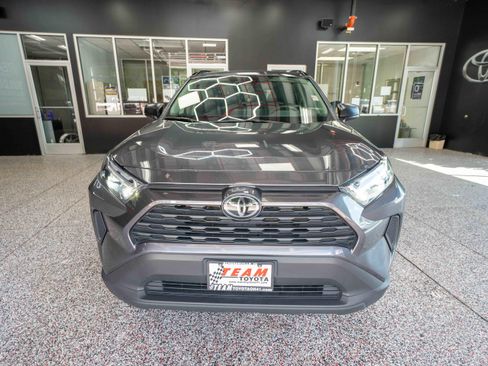 Used 2025 Toyota RAV4 LE AWD/4WD image 6