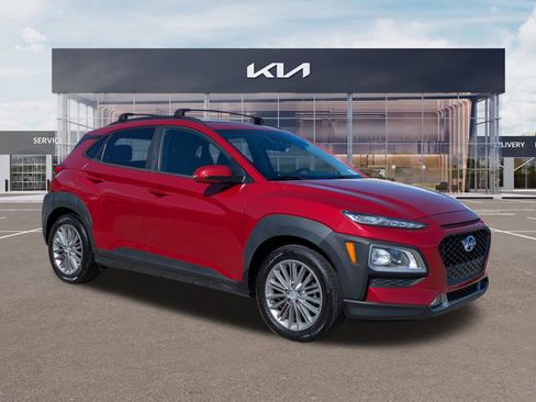 Used 2020 Hyundai Kona SEL Plus FWD image 2