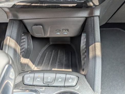 Used 2025 Chevrolet TrailBlazer ACTIV w/ Driver Confidence Package FWD image 16