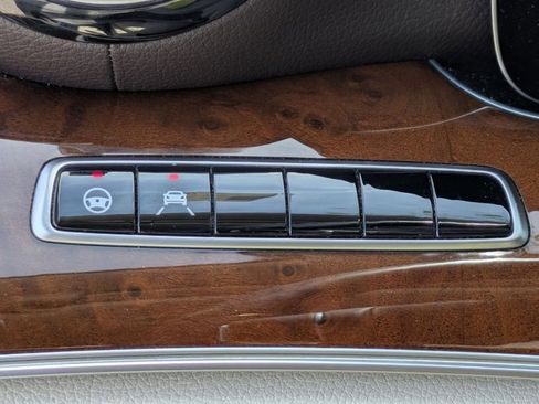 Used 2019 Mercedes-Benz E 300 image 13