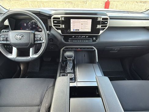 Used 2025 Toyota Sequoia SR5 image 19