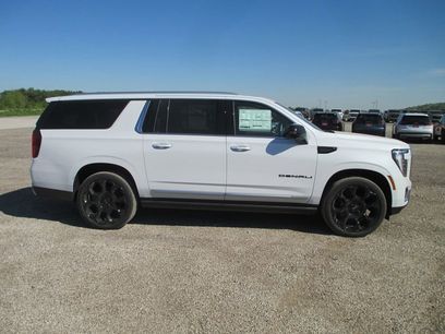 New 2026 GMC Yukon XL Denali w/ Denali Reserve Package