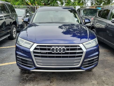 Used 2018 Audi Q5 2.0T Premium Plus w/ Premium Plus Package AWD/4WD image 2