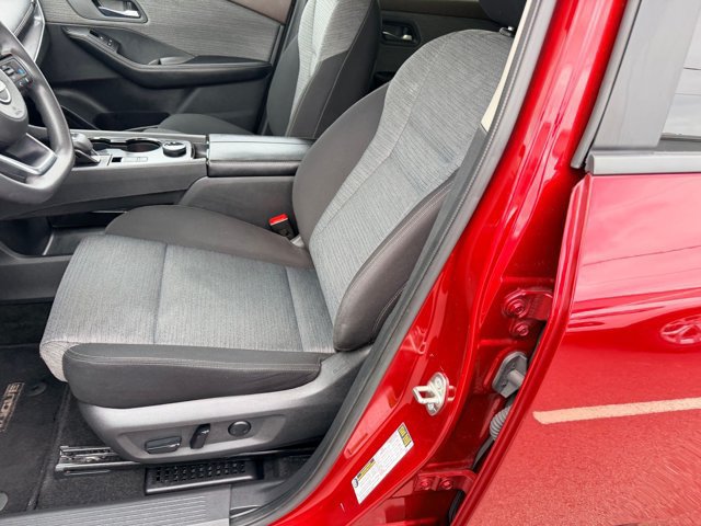 Used 2023 Nissan Rogue SV AWD/4WD image 12