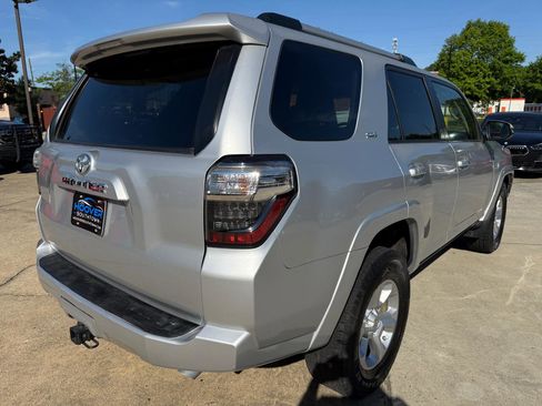 Used 2021 Toyota 4Runner SR5 Premium w/ Moonroof Package RWD image 5