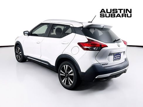 Used 2019 Nissan Kicks SR FWD image 5