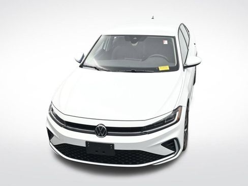 Used 2025 Volkswagen Jetta S FWD image 19