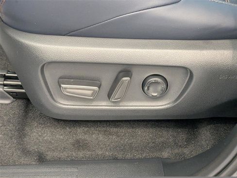 New 2026 Toyota 4Runner Platinum HV image 12