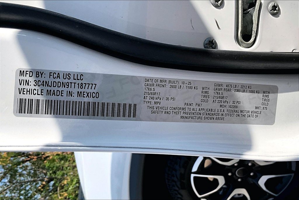 Used 2026 Jeep Compass Trailhawk AWD/4WD image 42