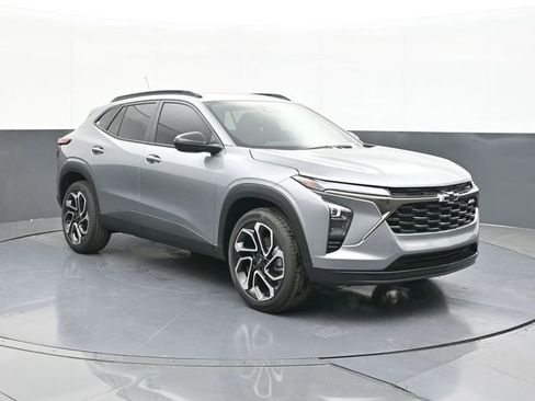 New 2026 Chevrolet Trax RS w/ Driver Confidence Package FWD image 14