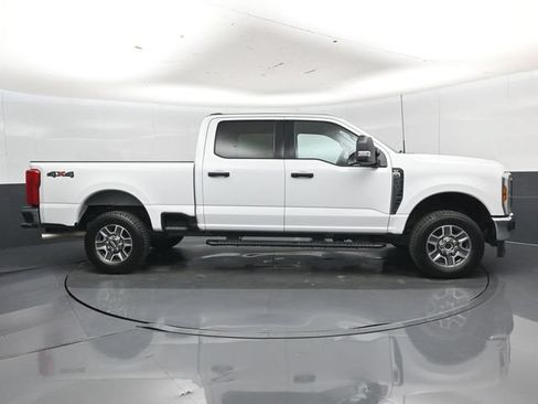 Used 2025 Ford F250 XLT AWD/4WD image 2