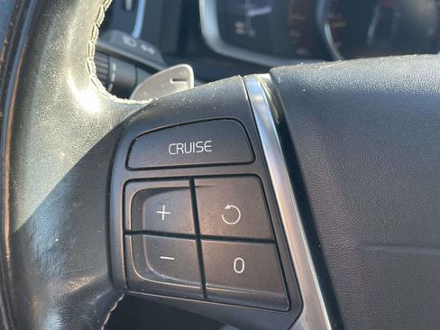 Used 2015 Volvo S60 T6 R-Design image 25