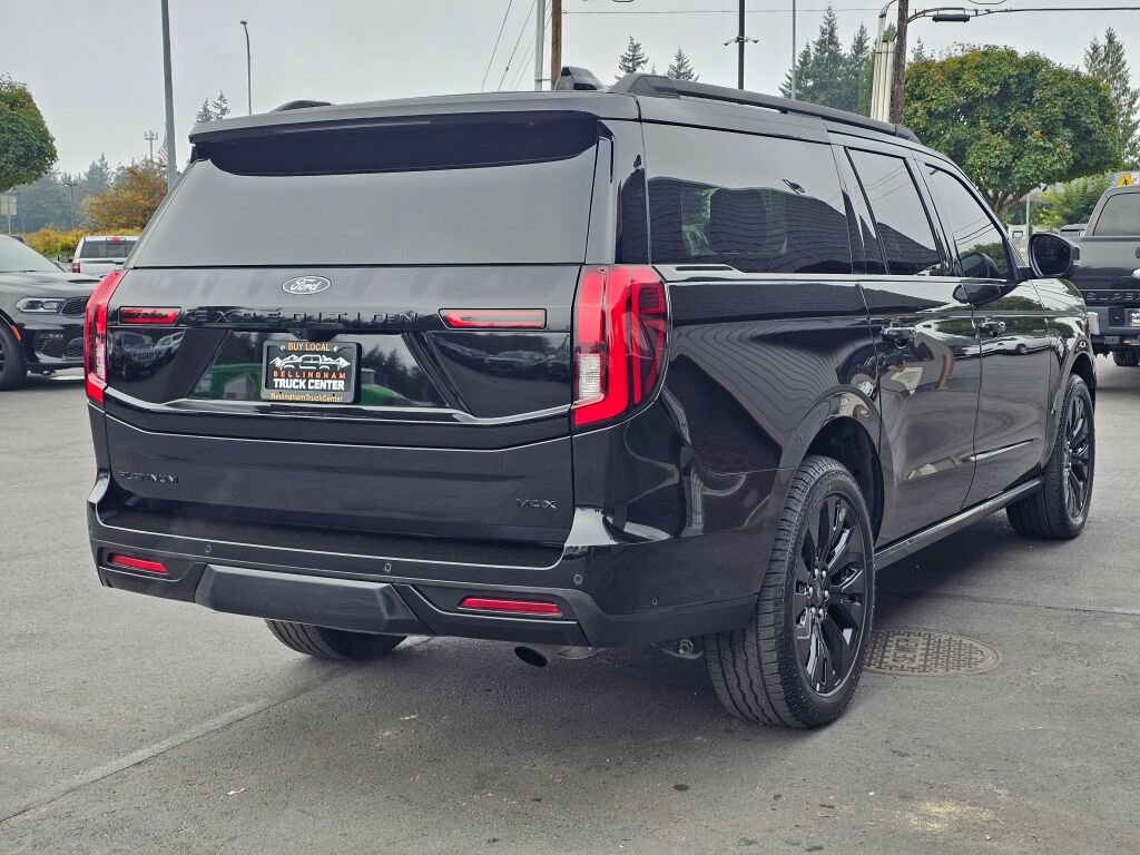 Used 2025 Ford Expedition Max Platinum w/ Stealth Appearance Package AWD/4WD image 5