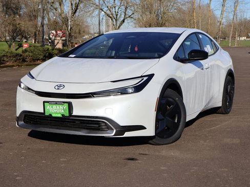 New 2026 Toyota Prius Plug-In Hybrid image 1