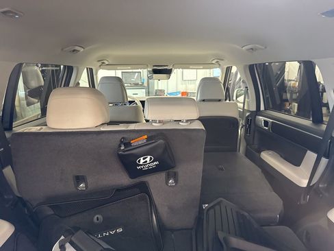 New 2026 Hyundai Santa Fe SE FWD image 32