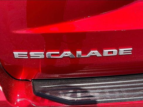 Certified 2025 Cadillac Escalade V image 24