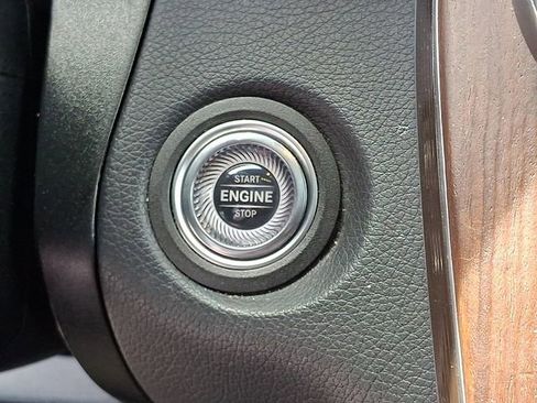 Used 2022 Mercedes-Benz GLC 300 4MATIC w/ Multimedia Package Lite image 15