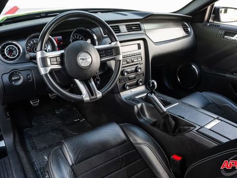 Used 2013 Ford Mustang GT Premium RWD image 3