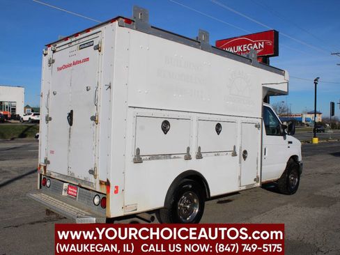 Used 2012 Ford E-350 and Econoline 350 Super Duty w/ Interior Upgrade Pkg RWD image 5