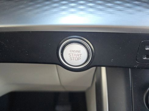 Used 2024 Kia Carnival LX image 25