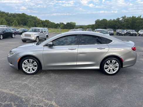 Used 2015 Chrysler 200 Limited w/ Convenience Group FWD image 1