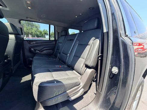 Used 2020 Chevrolet Suburban LT AWD/4WD image 21