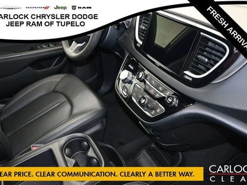 Used 2025 Chrysler Pacifica Select FWD image 39