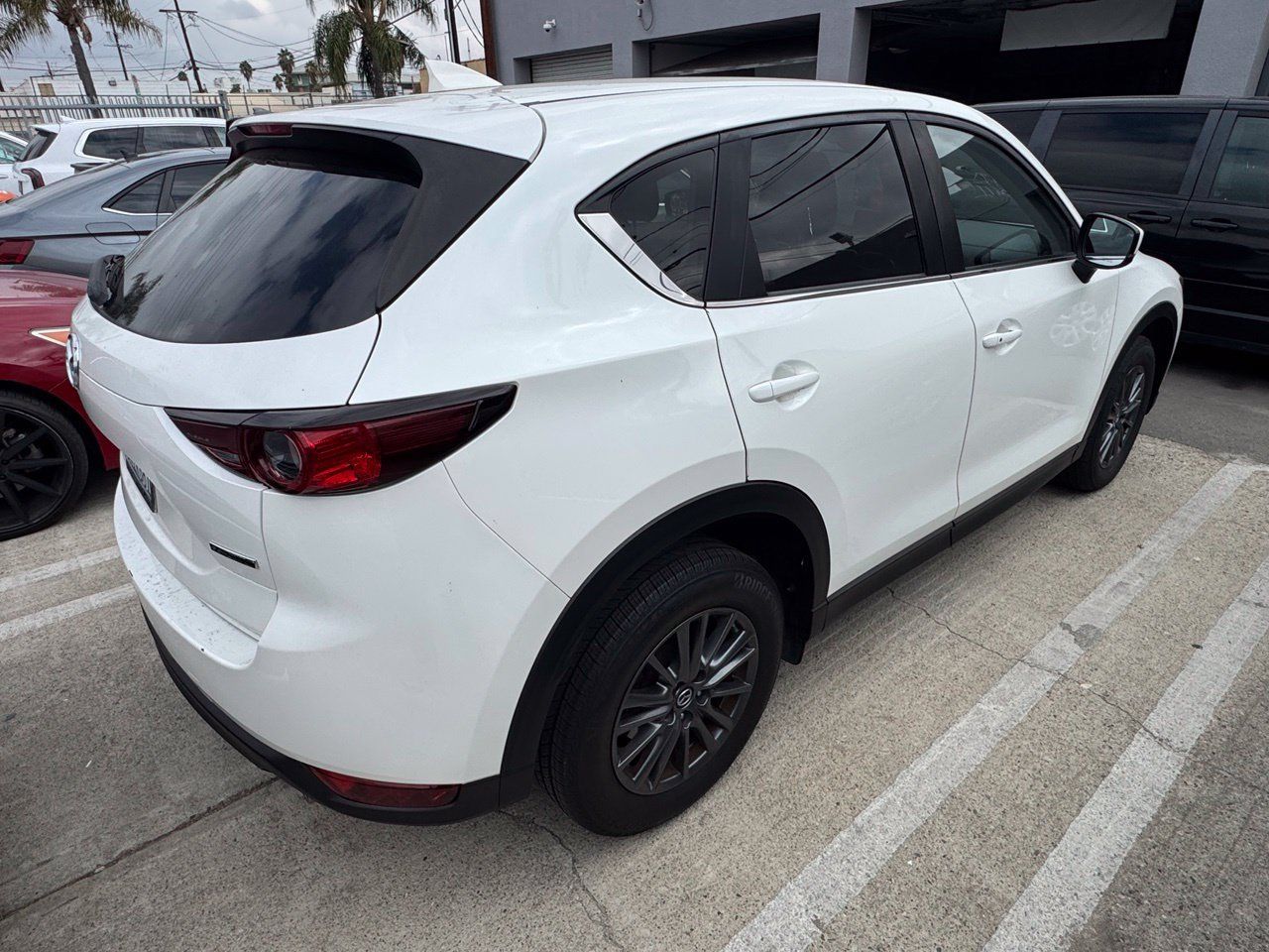 Used 2020 MAZDA CX-5 Touring FWD image 3