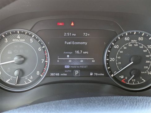 Used 2024 Nissan Armada SL image 22