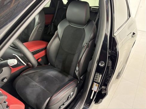 Used 2022 Genesis GV70 3.5T Sport w/ Sport Prestige Package image 12