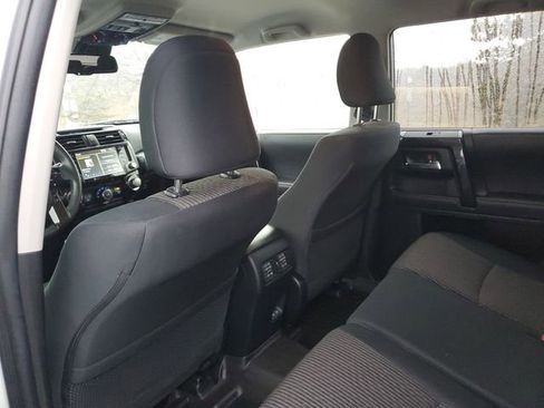 Used 2023 Toyota 4Runner TRD Off-Road image 9