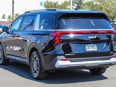 New 2026 Kia Carnival EX image 7