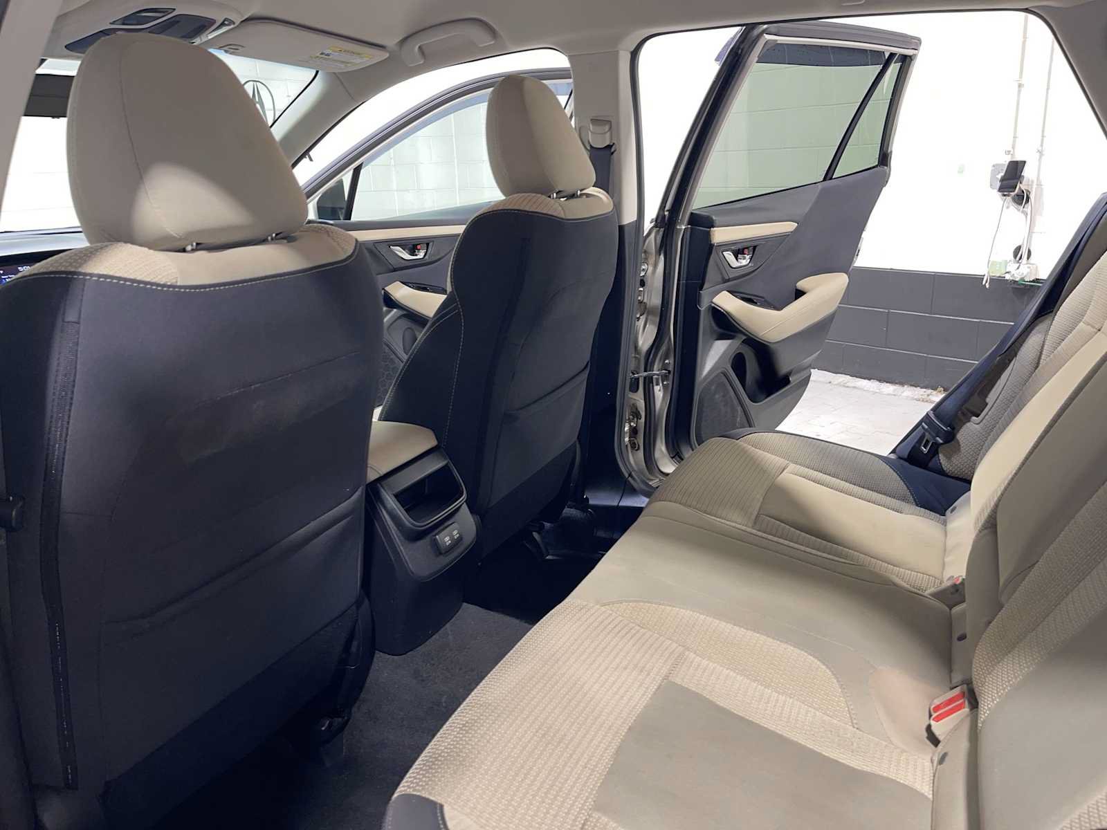 Used 2020 Subaru Outback Premium AWD/4WD image 12