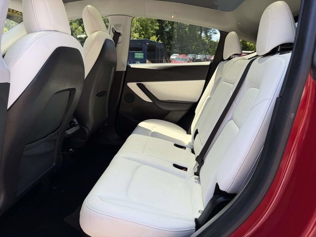 Used 2021 Tesla Model Y Long Range AWD/4WD image 13