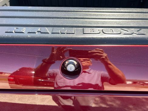 Used 2018 RAM 1500 Laramie w/ Convenience Group image 10