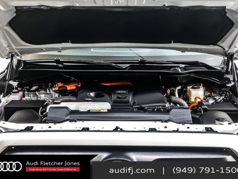 Used 2025 Toyota Tundra Limited image 11