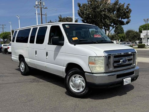 Used 2011 Ford E-350 and Econoline 350 XLT RWD image 8