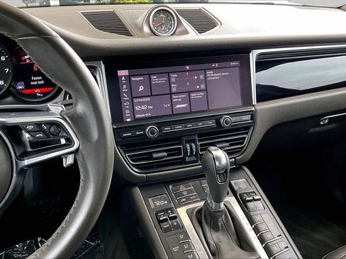 Used 2019 Porsche Macan AWD/4WD image 7