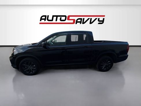 Used 2025 Honda Ridgeline Sport image 4